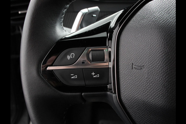 Peugeot 2008 1.2 Hybrid 136 pk Automaat Allure Navigatie Apple Carplay/Android Auto Climate Control Led Parkeer sensoren Cruise Control Stoelverwarming
