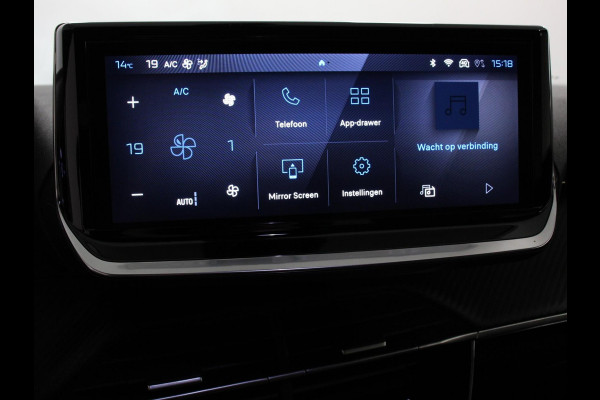 Peugeot 2008 1.2 Hybrid 136 pk Automaat Allure Navigatie Apple Carplay/Android Auto Climate Control Led Parkeer sensoren Cruise Control Stoelverwarming