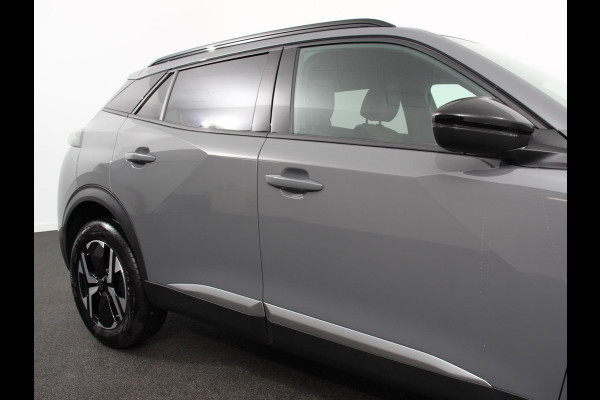 Peugeot 2008 1.2 Hybrid 136 pk Automaat Allure Navigatie Apple Carplay/Android Auto Climate Control Led Parkeer sensoren Cruise Control Stoelverwarming