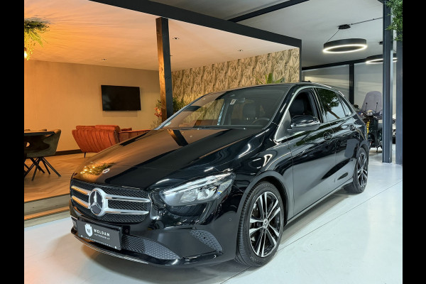 Mercedes-Benz B-Klasse 180 Business Solution Garantie Carplay Ambient Elek Achterklep Camera StoelVW Cruise Navi Led Rijklaar