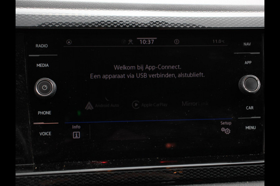 Volkswagen Polo 1.0 TSI Life Navigatie  Digitale Cockpit  Airco  Parkeer sensoren V+A LED  Lichtmetalen Velgen  Bluetooth  Limitter
