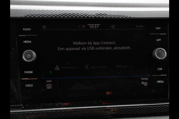 Volkswagen Polo 1.0 TSI Life Navigatie  Digitale Cockpit  Airco  Parkeer sensoren V+A LED  Lichtmetalen Velgen  Bluetooth  Limitter