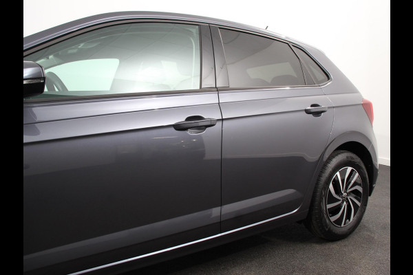 Volkswagen Polo 1.0 TSI 70kW DSG Life Edition Navigatie Apple Carplay/Android Auto Camera Airco Lichtmetalen Velgen Extra Getint Glas
