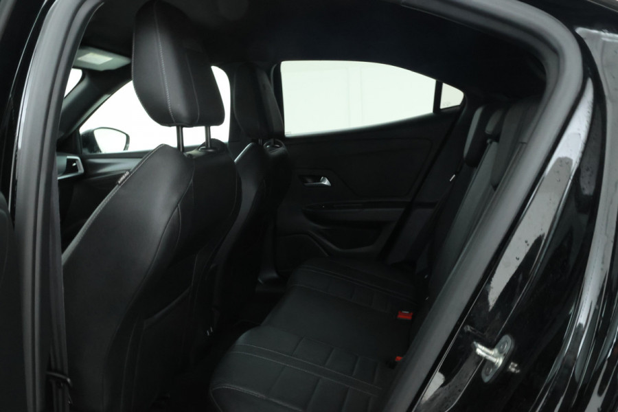 Opel Mokka 1.2 Turbo Ultimate Navigatie, Apple carplay, Leer, Massage, Airco