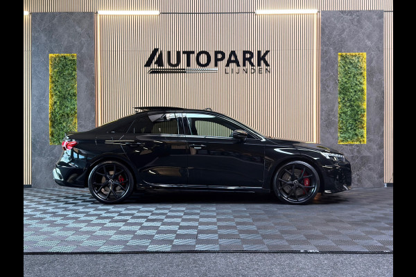 Audi RS3 Limousine 2.5 TFSI RS 3 quattro BTW|PANO|SONOS|HuD|MATRIX|ACC|KEYLESS|CARPLAY|FABRIEKSGARANTIE|2025|DODEHOEK|BOMVOL!