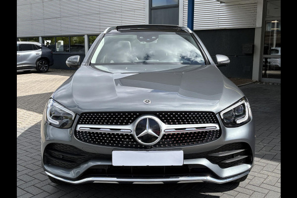 Mercedes-Benz GLC 300e 4MATIC AMG Line 320pk | PHEV | Panoramadak | Burmester Audio | Stoelverwarming | Achteruitrijcamera | 360 Camera | Dealeronderhouden
