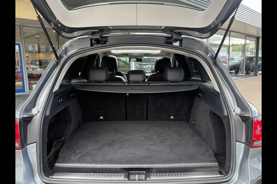 Mercedes-Benz GLC 300e 4MATIC AMG Line 320pk | PHEV | Panoramadak | Burmester Audio | Stoelverwarming | Achteruitrijcamera | 360 Camera | Dealeronderhouden