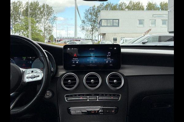 Mercedes-Benz GLC 300e 4MATIC AMG Line 320pk | PHEV | Panoramadak | Burmester Audio | Stoelverwarming | Achteruitrijcamera | 360 Camera | Dealeronderhouden