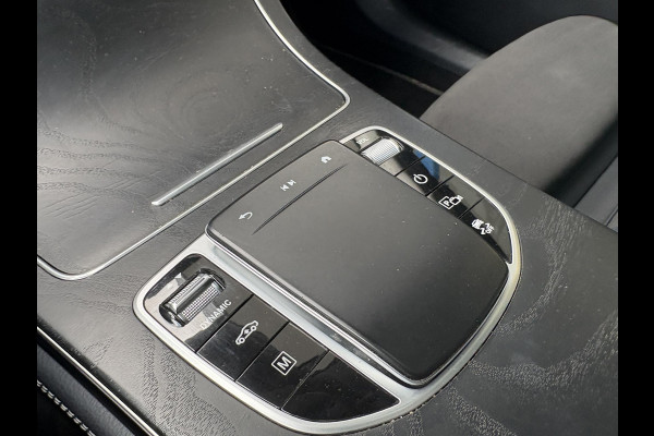 Mercedes-Benz GLC 300e 4MATIC AMG Line 320pk | PHEV | Panoramadak | Burmester Audio | Stoelverwarming | Achteruitrijcamera | 360 Camera | Dealeronderhouden