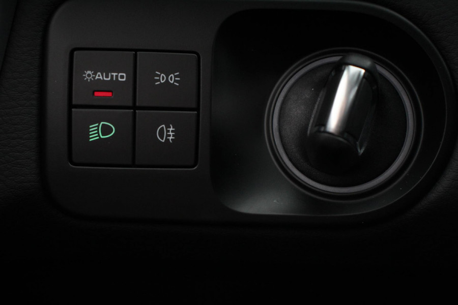 Porsche Cayenne Coupé 3.0 E-Hybrid Platinum Edition Luchtvering Leder Panoramadak Camera Navigatie Elektrisch bedienbare achterklep Apple Carplay/ Android  Lichtmetalen velgen Cruise control Sfeerlichting