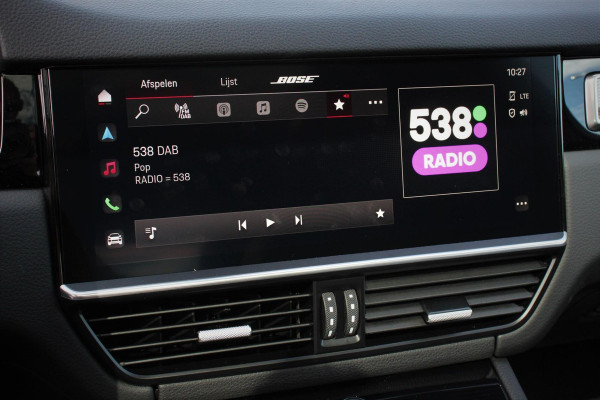 Porsche Cayenne Coupé 3.0 E-Hybrid Platinum Edition Luchtvering Leder Panoramadak Camera Navigatie Elektrisch bedienbare achterklep Apple Carplay/ Android  Lichtmetalen velgen Cruise control Sfeerlichting