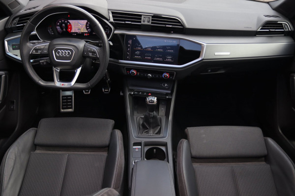 Audi Q3 35 TFSI 3x S Line / PANODAK / CARPLAY / SFEERVERL. / ELEK. STOEL