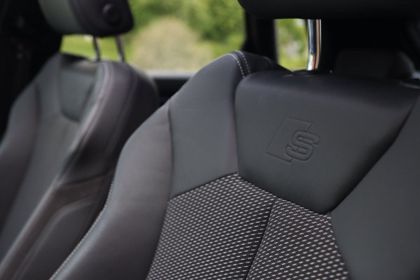 Audi Q3 35 TFSI 3x S Line / PANODAK / CARPLAY / SFEERVERL. / ELEK. STOEL