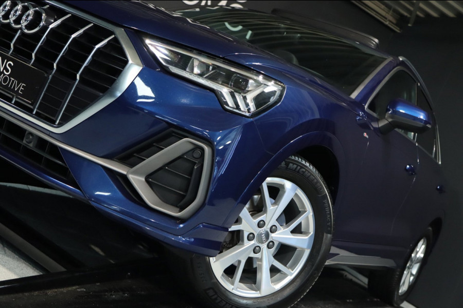 Audi Q3 35 TFSI 3x S Line / PANODAK / CARPLAY / SFEERVERL. / ELEK. STOEL