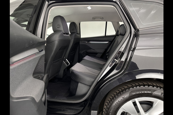 Škoda ENYAQ iV 60 [ 3-Fase ] (INCL-BTW) *LEATHER-FABRIC | FULL-LED | DIGI-COCKPIT | CAMERA | KEYLESS | NAVI-FULLMAP | AMBIENT-LIGHT | ECC | HEATED-COMFORTSEATS | PRIVACY-GLASS | DAB+ | PDC | CRUISE | 19"ALU*