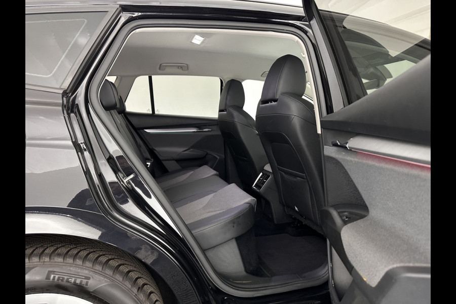 Škoda ENYAQ iV 60 [ 3-Fase ] (INCL-BTW) *LEATHER-FABRIC | FULL-LED | DIGI-COCKPIT | CAMERA | KEYLESS | NAVI-FULLMAP | AMBIENT-LIGHT | ECC | HEATED-COMFORTSEATS | PRIVACY-GLASS | DAB+ | PDC | CRUISE | 19"ALU*