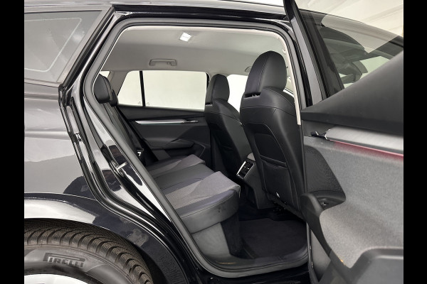 Škoda ENYAQ iV 60 [ 3-Fase ] (INCL-BTW) *LEATHER-FABRIC | FULL-LED | DIGI-COCKPIT | CAMERA | KEYLESS | NAVI-FULLMAP | AMBIENT-LIGHT | ECC | HEATED-COMFORTSEATS | PRIVACY-GLASS | DAB+ | PDC | CRUISE | 19"ALU*