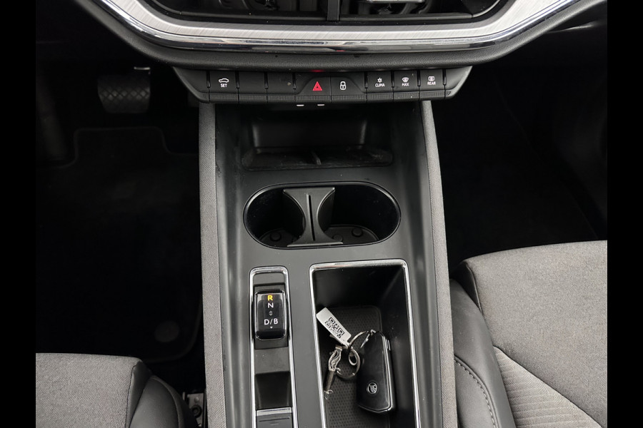 Škoda ENYAQ iV 60 [ 3-Fase ] (INCL-BTW) *LEATHER-FABRIC | FULL-LED | DIGI-COCKPIT | CAMERA | KEYLESS | NAVI-FULLMAP | AMBIENT-LIGHT | ECC | HEATED-COMFORTSEATS | PRIVACY-GLASS | DAB+ | PDC | CRUISE | 19"ALU*