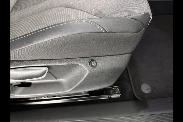 Škoda ENYAQ iV 60 [ 3-Fase ] (INCL-BTW) *LEATHER-FABRIC | FULL-LED | DIGI-COCKPIT | CAMERA | KEYLESS | NAVI-FULLMAP | AMBIENT-LIGHT | ECC | HEATED-COMFORTSEATS | PRIVACY-GLASS | DAB+ | PDC | CRUISE | 19"ALU*