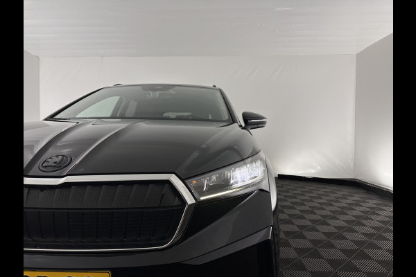 Škoda ENYAQ iV 60 [ 3-Fase ] (INCL-BTW) *LEATHER-FABRIC | FULL-LED | DIGI-COCKPIT | CAMERA | KEYLESS | NAVI-FULLMAP | AMBIENT-LIGHT | ECC | HEATED-COMFORTSEATS | PRIVACY-GLASS | DAB+ | PDC | CRUISE | 19"ALU*