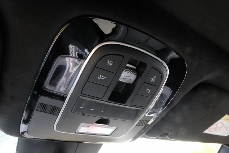 Hyundai Santa Fe 1.6 T-GDI PHEV Premium Plus Sky | Panoramadak | Dealer onderhouden | 360 Camera | Stoelkoeling/verwarming | KRELL Audio |
