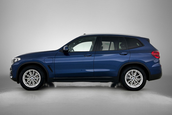 BMW X3 XDrive30e High Executive(Goed onderH, Panorama, Carplay, Camera, StoelV, Parkeersensoren V+A, Etc)