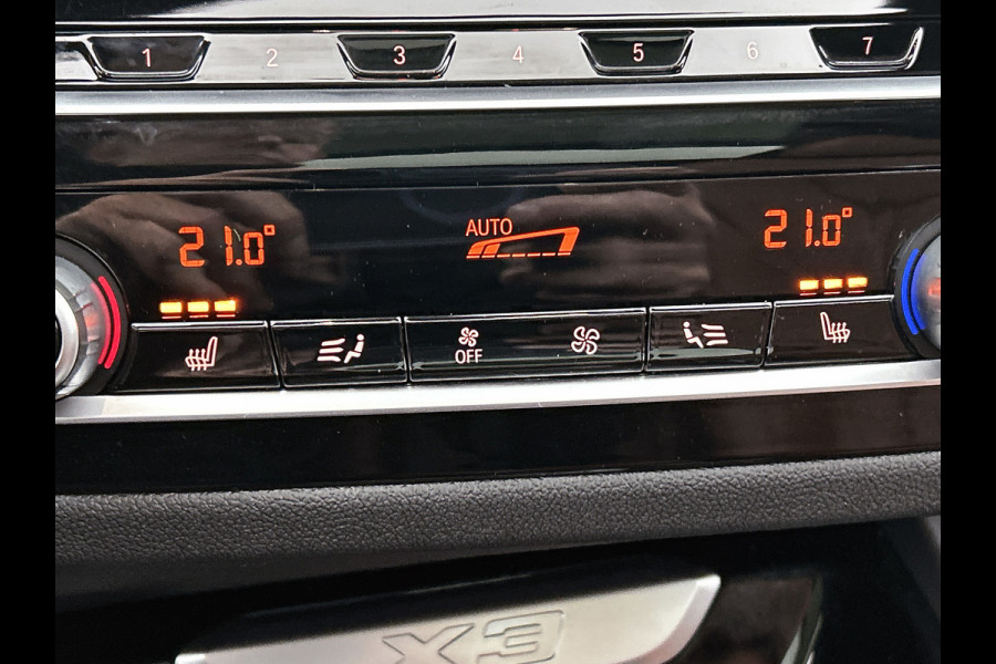 BMW X3 XDrive30e High Executive(Goed onderH, Panorama, Carplay, Camera, StoelV, Parkeersensoren V+A, Etc)