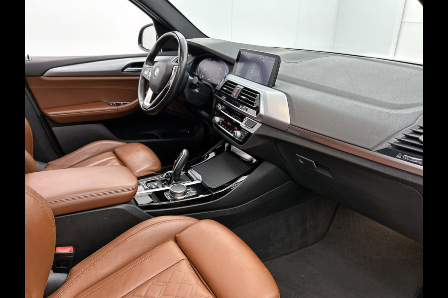 BMW X3 XDrive30e High Executive(Goed onderH, Panorama, Carplay, Camera, StoelV, Parkeersensoren V+A, Etc)