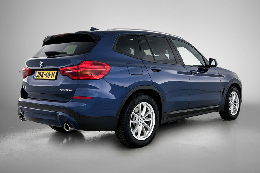 BMW X3 XDrive30e High Executive(Goed onderH, Panorama, Carplay, Camera, StoelV, Parkeersensoren V+A, Etc)