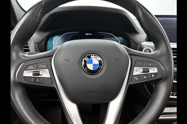 BMW X3 XDrive30e High Executive(Goed onderH, Panorama, Carplay, Camera, StoelV, Parkeersensoren V+A, Etc)
