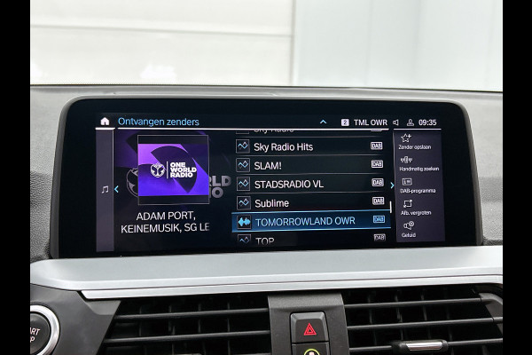 BMW X3 XDrive30e High Executive(Goed onderH, Panorama, Carplay, Camera, StoelV, Parkeersensoren V+A, Etc)