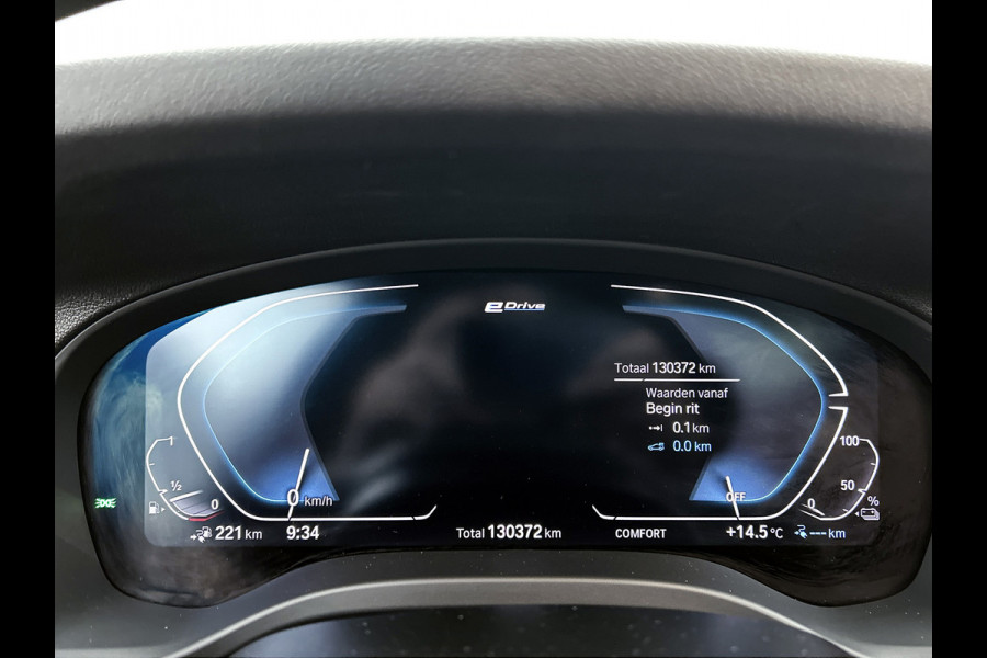 BMW X3 XDrive30e High Executive(Goed onderH, Panorama, Carplay, Camera, StoelV, Parkeersensoren V+A, Etc)