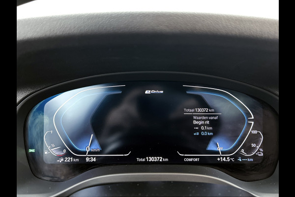 BMW X3 XDrive30e High Executive(Goed onderH, Panorama, Carplay, Camera, StoelV, Parkeersensoren V+A, Etc)