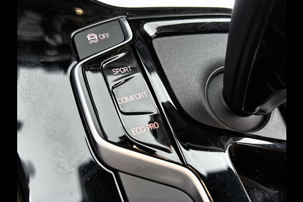 BMW X3 XDrive30e High Executive(Goed onderH, Panorama, Carplay, Camera, StoelV, Parkeersensoren V+A, Etc)