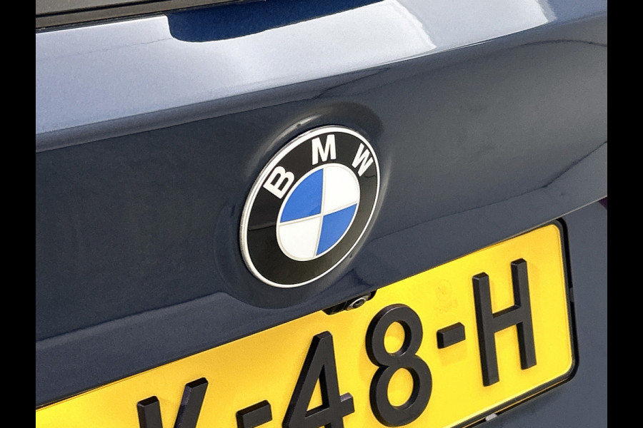 BMW X3 XDrive30e High Executive(Goed onderH, Panorama, Carplay, Camera, StoelV, Parkeersensoren V+A, Etc)