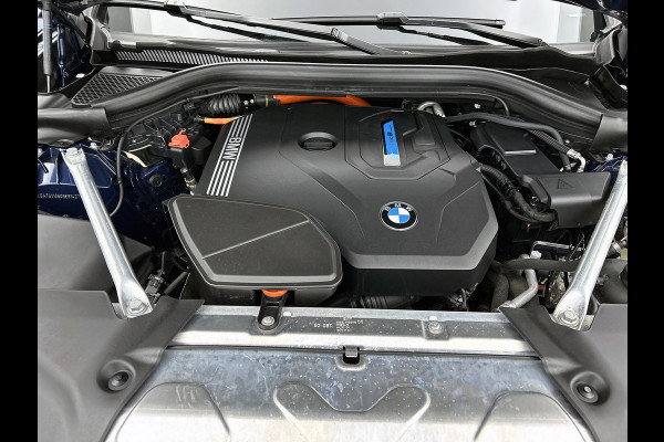 BMW X3 XDrive30e High Executive(Goed onderH, Panorama, Carplay, Camera, StoelV, Parkeersensoren V+A, Etc)