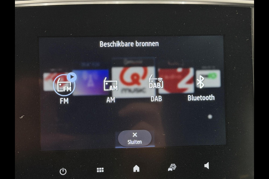 Peugeot 5008 1.2 Hybrid 136pk Allure Automaat | Navigatie | Cruise control | Climate control | LED | Parkeersensoren | Camera | Apple Carplay/ Android Auto | Radio