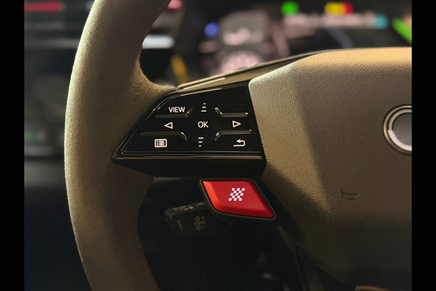 Audi RS3 Limousine 2.5 TFSI RS 3 quattro BTW|PANO|SONOS|HuD|MATRIX|ACC|KEYLESS|CARPLAY|FABRIEKSGARANTIE|2025|DODEHOEK|BOMVOL!
