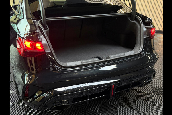 Audi RS3 Limousine 2.5 TFSI RS 3 quattro BTW|PANO|SONOS|HuD|MATRIX|ACC|KEYLESS|CARPLAY|FABRIEKSGARANTIE|2025|DODEHOEK|BOMVOL!