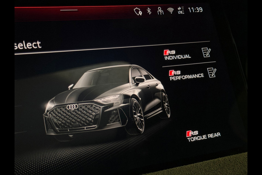Audi RS3 Limousine 2.5 TFSI RS 3 quattro BTW|PANO|SONOS|HuD|MATRIX|ACC|KEYLESS|CARPLAY|FABRIEKSGARANTIE|2025|DODEHOEK|BOMVOL!
