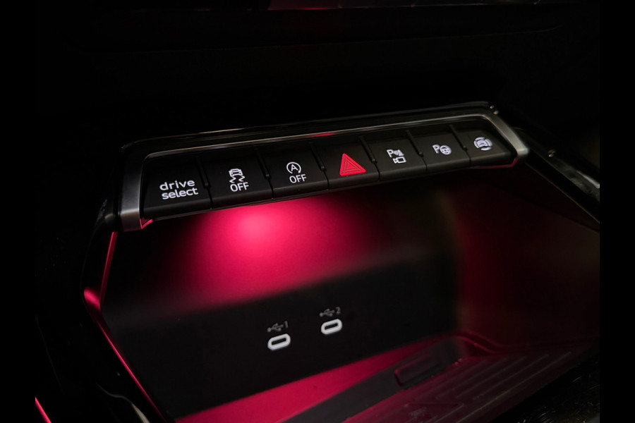 Audi RS3 Limousine 2.5 TFSI RS 3 quattro BTW|PANO|SONOS|HuD|MATRIX|ACC|KEYLESS|CARPLAY|FABRIEKSGARANTIE|2025|DODEHOEK|BOMVOL!