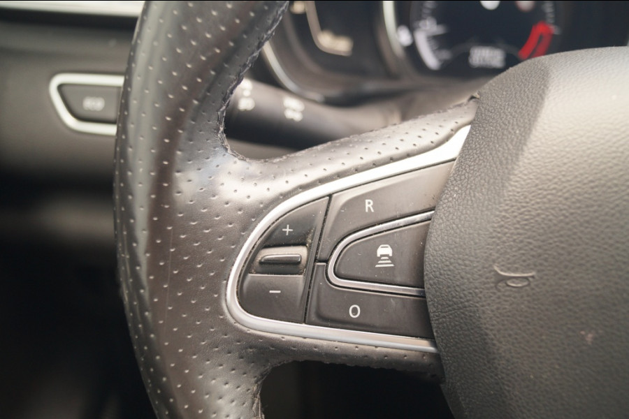 Renault Kadjar 1.3 TCe 140pk Black Edition -NAVI-ECC-TREKHAAK-