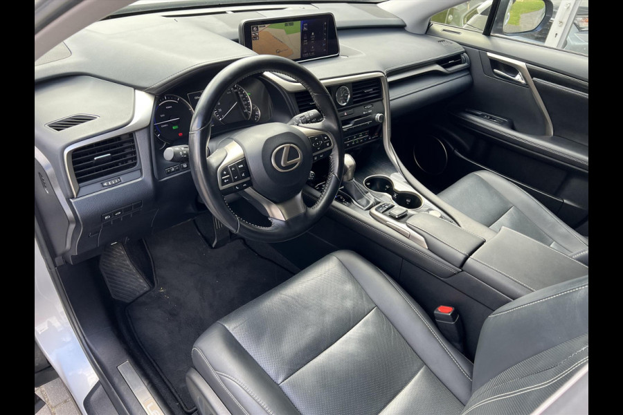 Lexus RX 450h AWD Luxury Line | Leer, Geheugenfunctie, 20 inch, Stoelventilatie, LED, Navigatie, Elektrische achterklep, 2.000KG Trekgewi