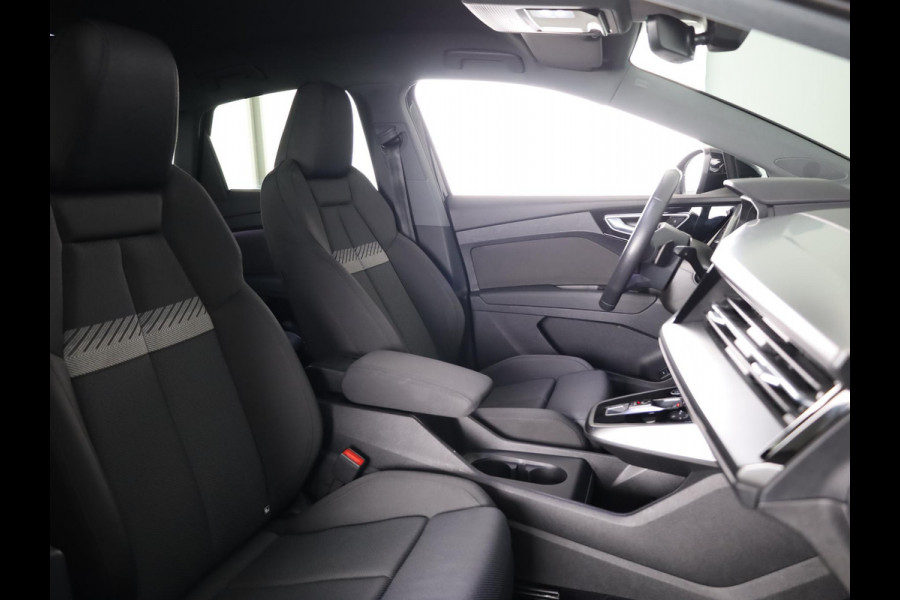 Audi Q4 Sportback e-tron 40 Advanced edition 77 kWh 204 pk | Navigatie | Warmtepomp | Parkeersensoren | Achteruitrijcamera | Adaptieve cruise control | Stoelverwarming |