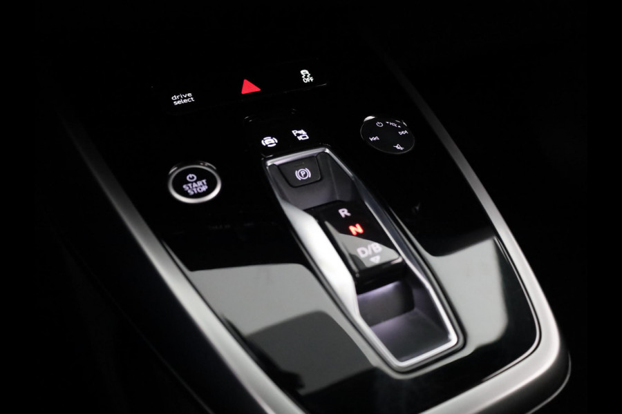 Audi Q4 Sportback e-tron 40 Advanced edition 77 kWh 204 pk | Navigatie | Warmtepomp | Parkeersensoren | Achteruitrijcamera | Adaptieve cruise control | Stoelverwarming |