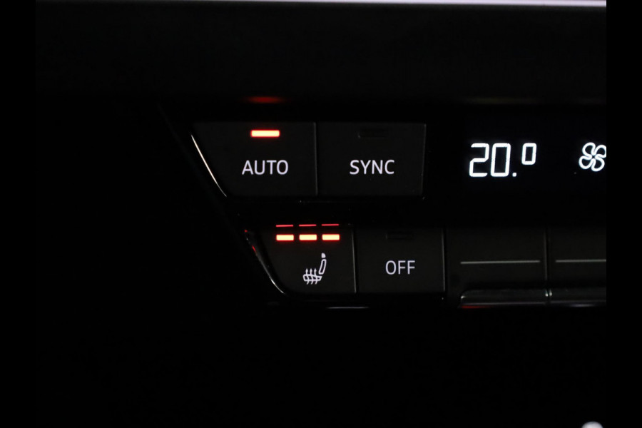 Audi Q4 Sportback e-tron 40 Advanced edition 77 kWh 204 pk | Navigatie | Warmtepomp | Parkeersensoren | Achteruitrijcamera | Adaptieve cruise control | Stoelverwarming |