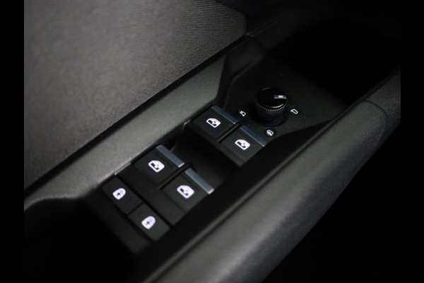 Audi Q4 Sportback e-tron 40 Advanced edition 77 kWh 204 pk | Navigatie | Warmtepomp | Parkeersensoren | Achteruitrijcamera | Adaptieve cruise control | Stoelverwarming |