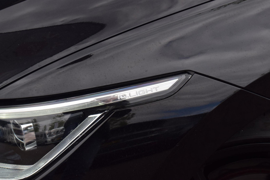 Volkswagen Golf 1.5 eTSI R-Line Business | Stuur- en Stoelverw. | Sportstoelen Velours | IQ Lights