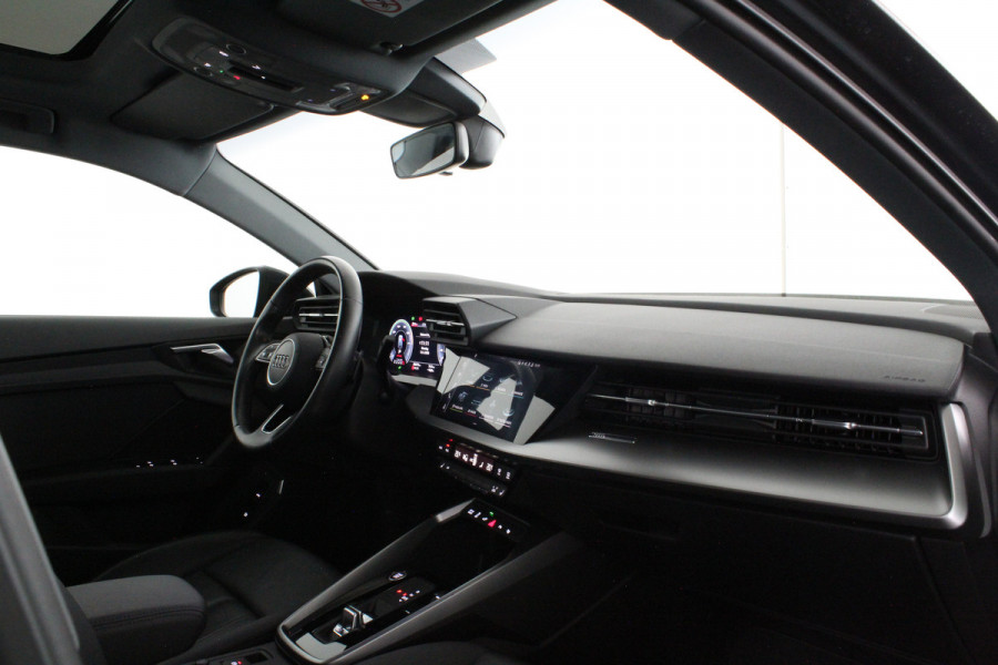 Audi A3 Sportback 40 TFSI e Edition > Pano.schuif/B&O/Leer/Keyless...