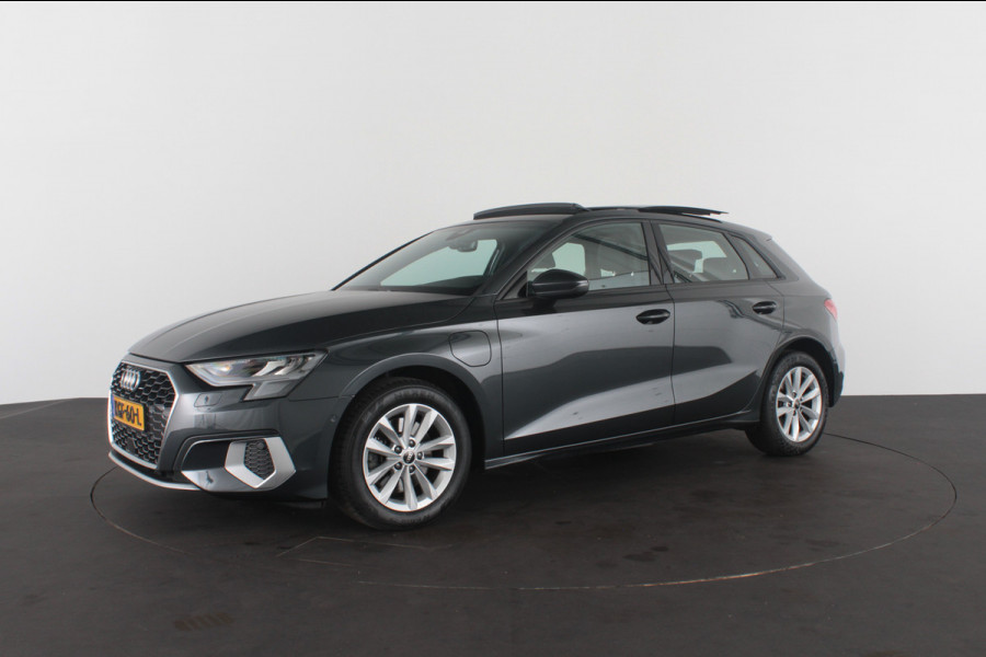 Audi A3 Sportback 40 TFSI e Edition > Pano.schuif/B&O/Leer/Keyless...